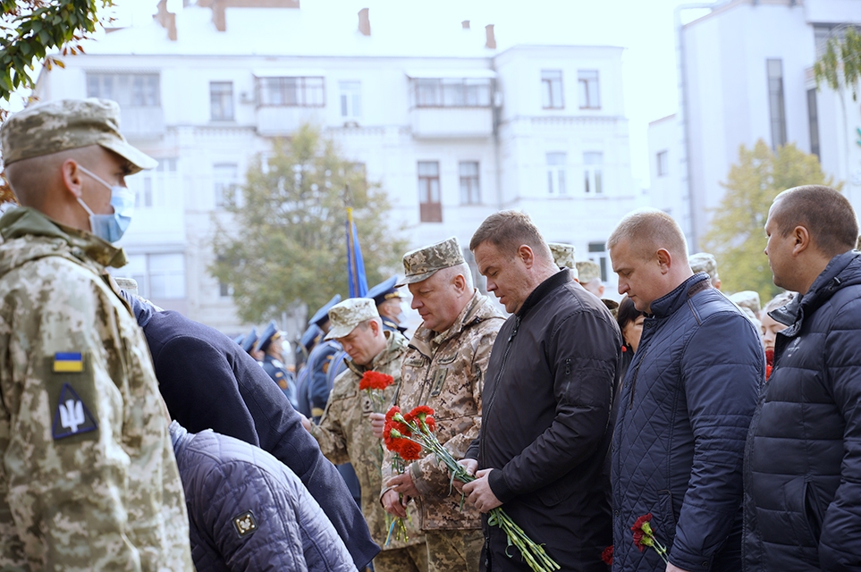 Міський голова Сергій Моргунов: "Вдячні нашим воїнам за мирну Вінницю"