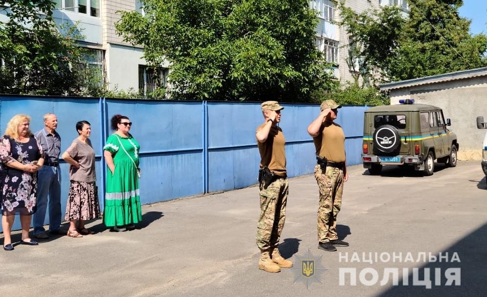 Зведений загін вінницьких поліцейських вирушив у зону ООС